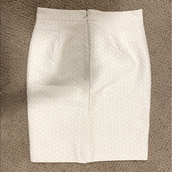 JCREW white and tan pattern pencil skirt - Picture 2 of 4